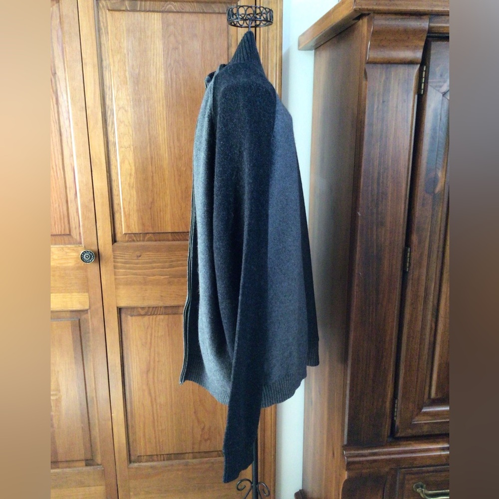 Banana Republic Luxury Blend Full Zip Sweater, Large - Picture 2 of 7